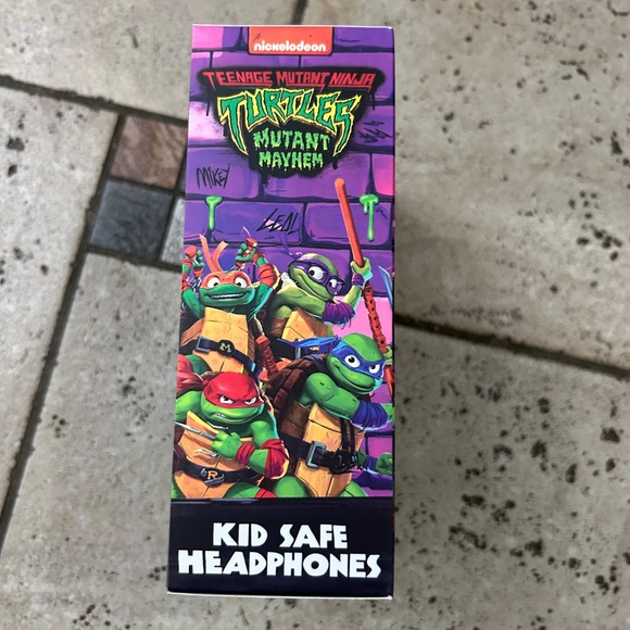 NWT Ninja turtle kids safe headphones - Picture 2 of 4